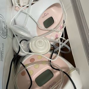 Two spectra breast pumps